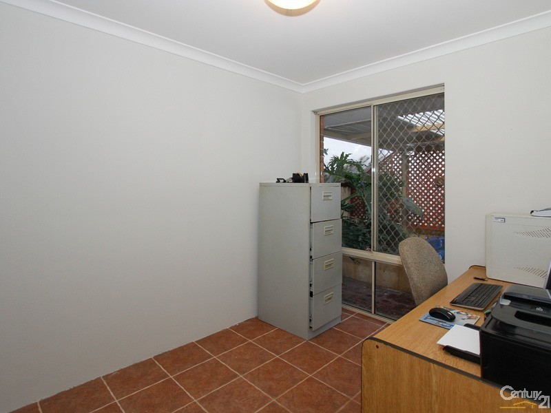 2 Firetail Court, Seville Grove WA 6112