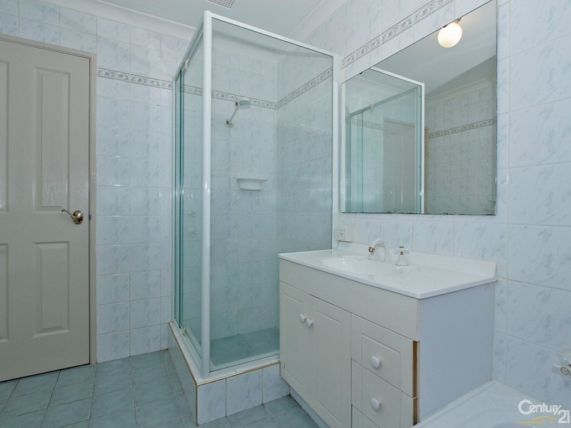 2 Firetail Court, Seville Grove WA 6112
