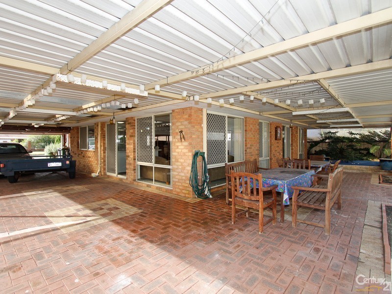 2 Firetail Court, Seville Grove WA 6112