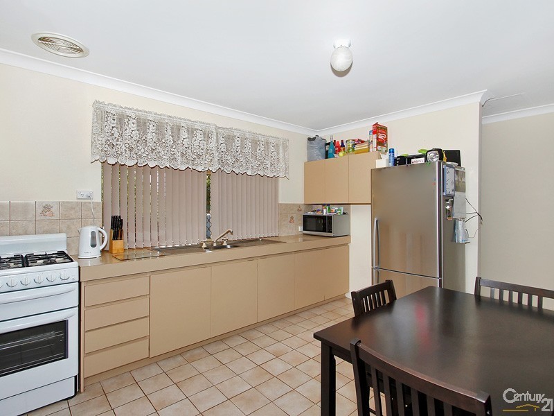 19 Preston Road, Parmelia WA 6167