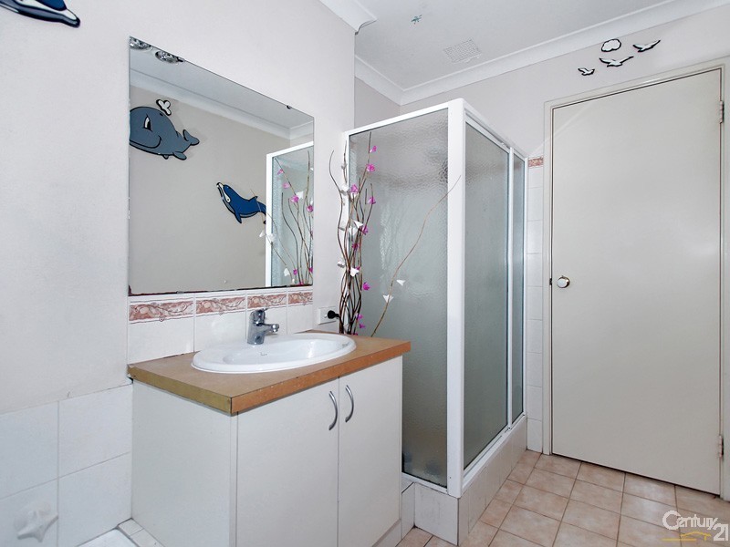 10 Bark Circle, Kenwick WA 6107