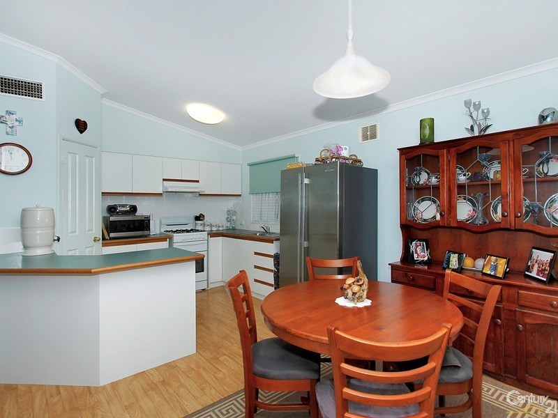 239 270 South Western Highway, Mount Richon WA 6112