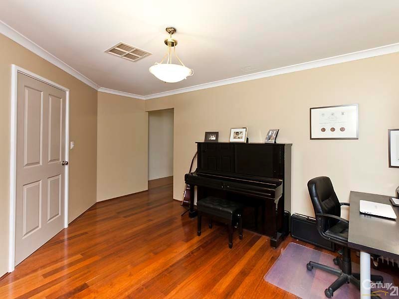 7 Bolger Gardens, Kelmscott WA 6111