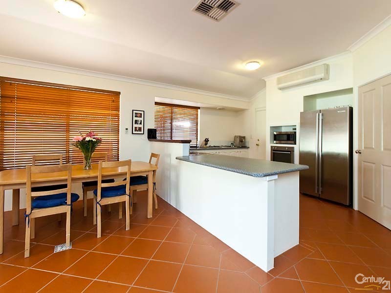 7 Bolger Gardens, Kelmscott WA 6111