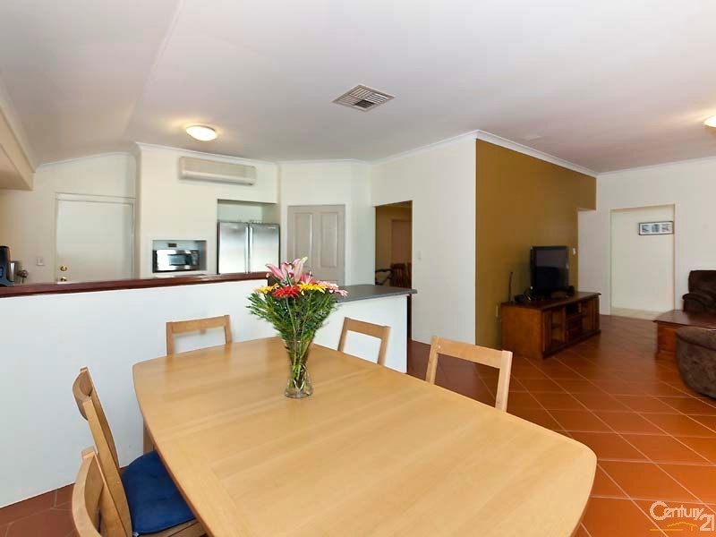 7 Bolger Gardens, Kelmscott WA 6111