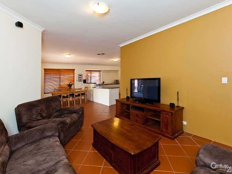 7 Bolger Gardens, Kelmscott WA 6111