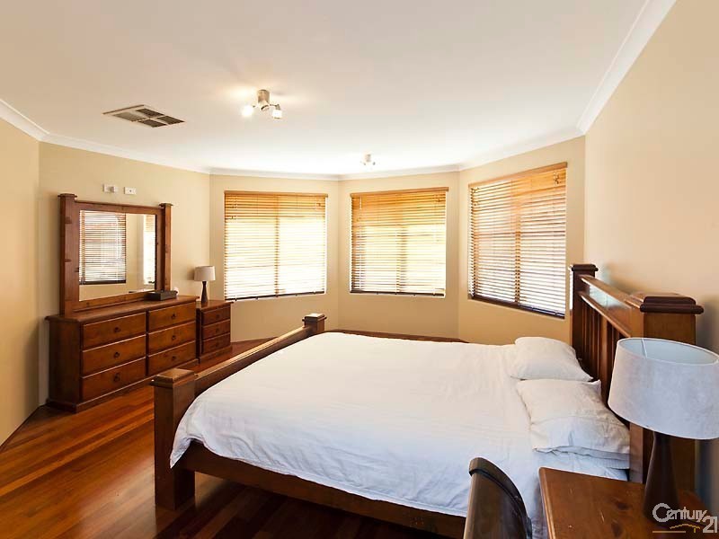 7 Bolger Gardens, Kelmscott WA 6111