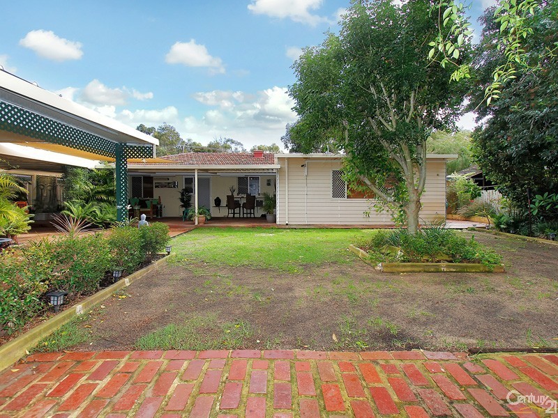 17 Barellan Court, Armadale WA 6112