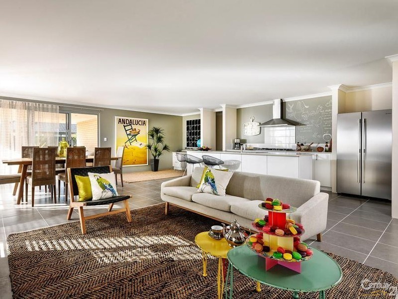 1 Jindabyne Street, Hilbert WA 6112