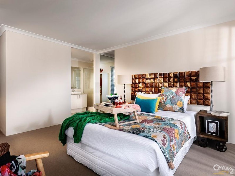 1 Jindabyne Street, Hilbert WA 6112