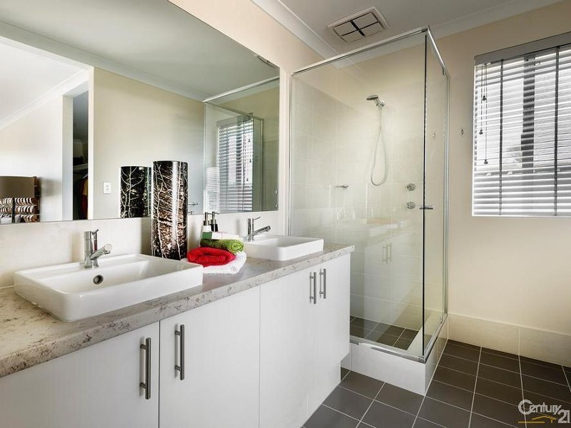 1 Jindabyne Street, Hilbert WA 6112