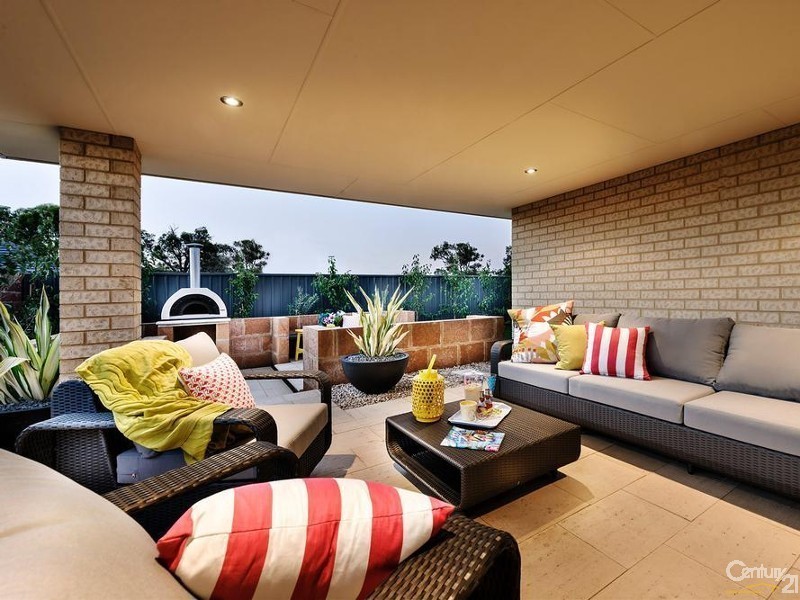 1 Jindabyne Street, Hilbert WA 6112