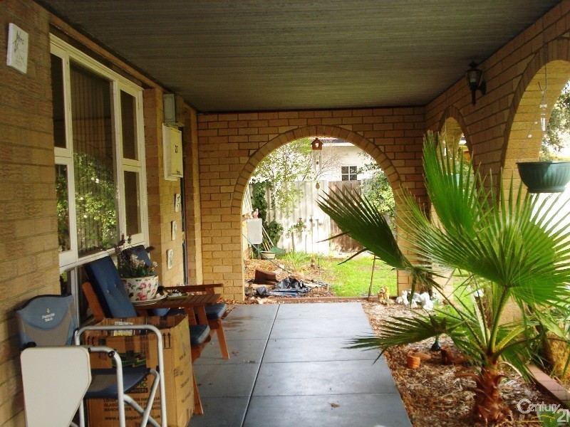 27  Tia Avenue, High Wycombe WA 6057