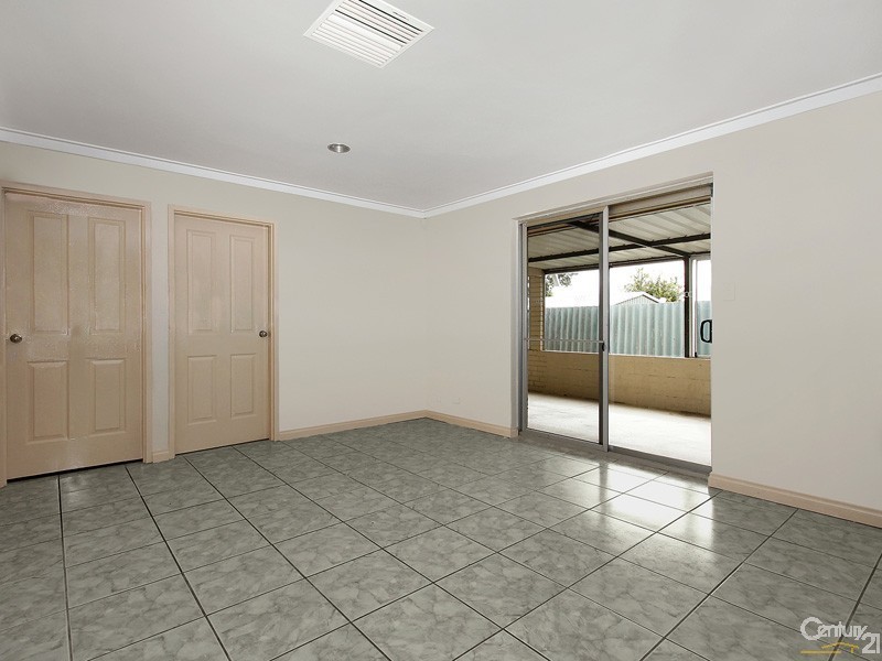 17 Glenhurst Court, Camillo WA 6111