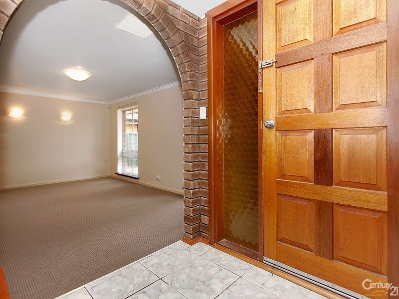 17 Glenhurst Court, Camillo WA 6111