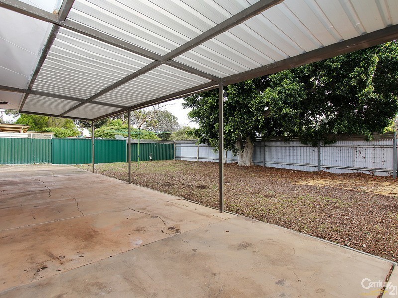 17 Glenhurst Court, Camillo WA 6111