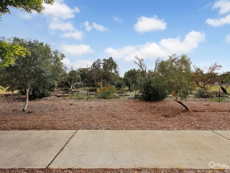 17 Glenhurst Court, Camillo WA 6111