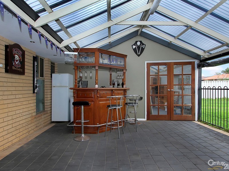 74 Ravenscroft Way, Kelmscott WA 6111