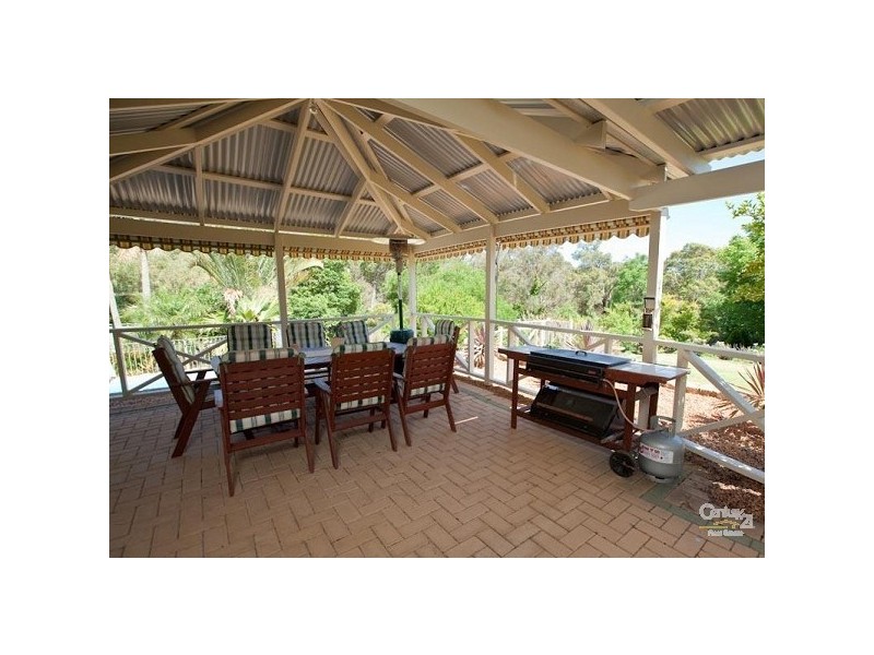 105 Burrows Retreat, Mount Richon WA 6112