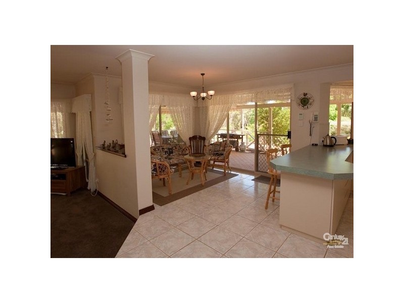 105 Burrows Retreat, Mount Richon WA 6112