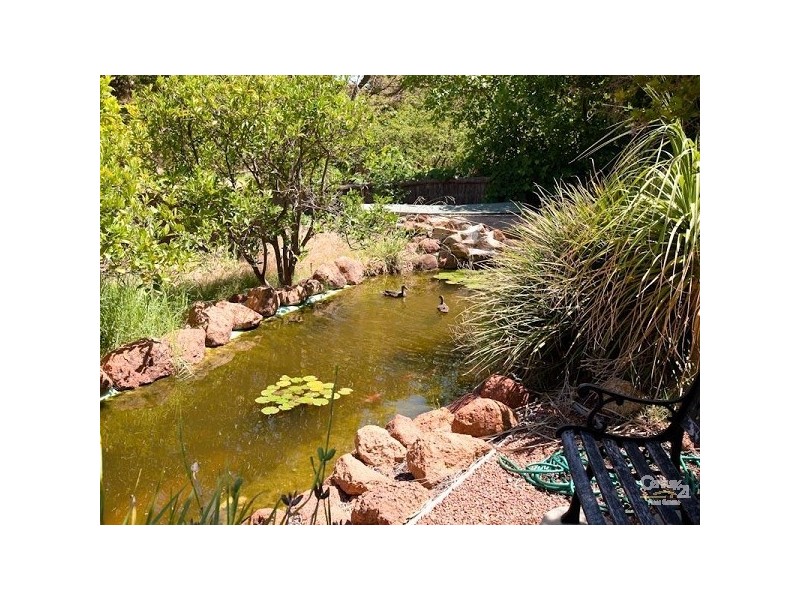 105 Burrows Retreat, Mount Richon WA 6112