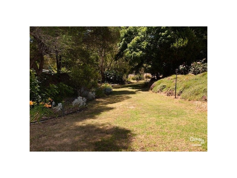 105 Burrows Retreat, Mount Richon WA 6112