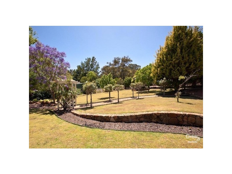 105 Burrows Retreat, Mount Richon WA 6112