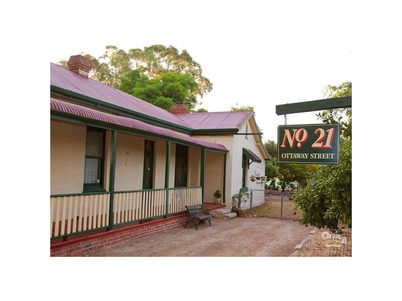 21 Ottaway Street, Kelmscott WA 6111