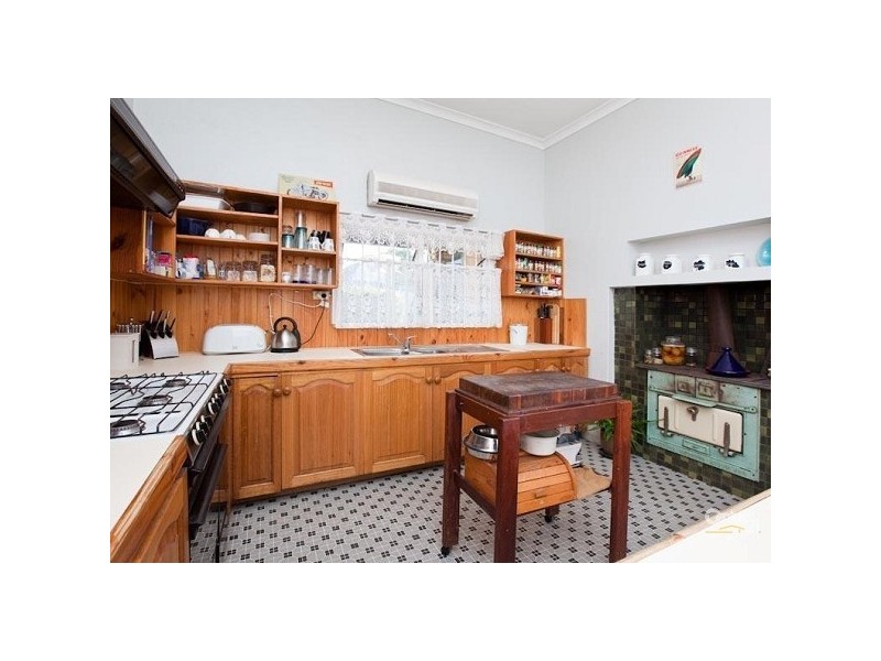 21 Ottaway Street, Kelmscott WA 6111