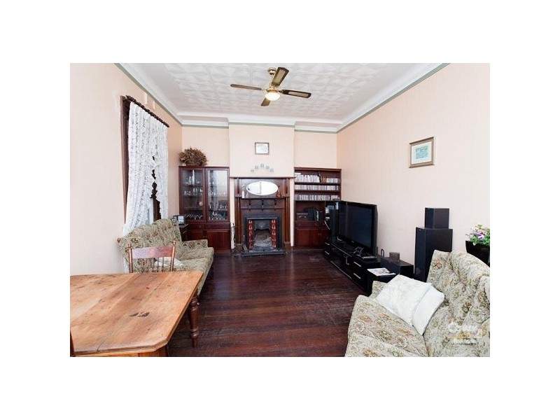 21 Ottaway Street, Kelmscott WA 6111