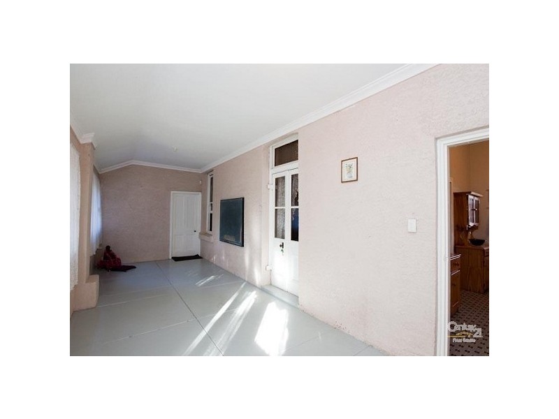 21 Ottaway Street, Kelmscott WA 6111