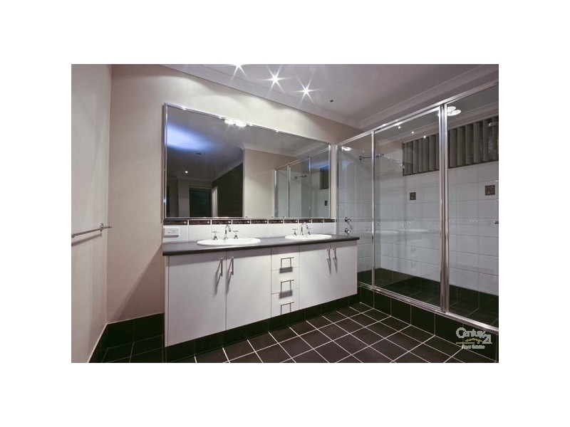 6 Zaragoza Court, Seville Grove WA 6112