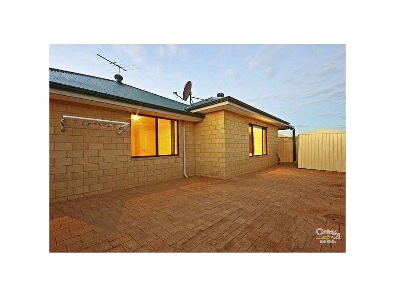 6 Zaragoza Court, Seville Grove WA 6112