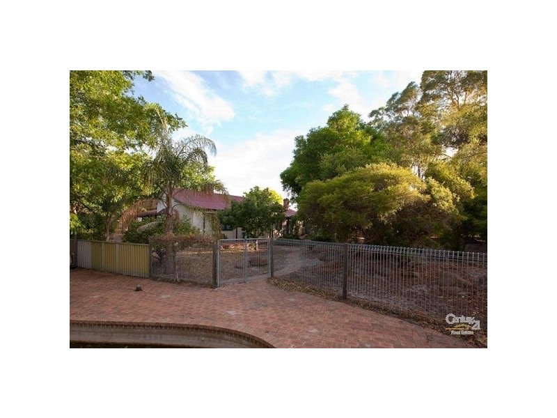 21 Ottoway Street, Kelmscott WA 6111