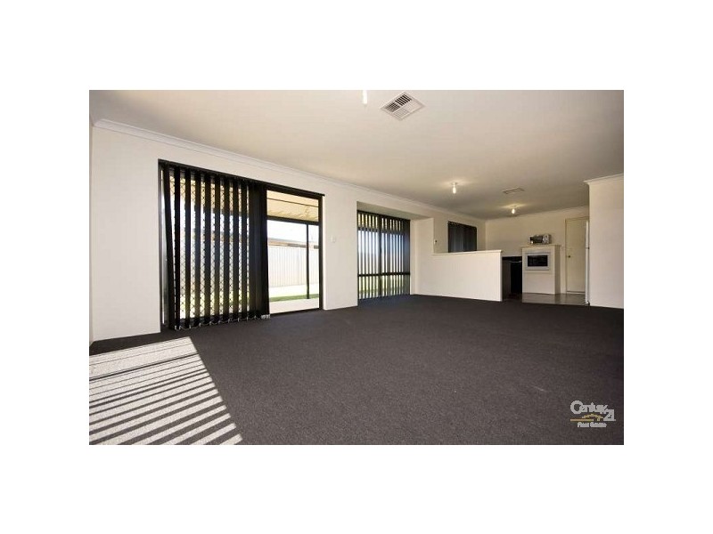 31 Jonquil Loop, Seville Grove WA 6112