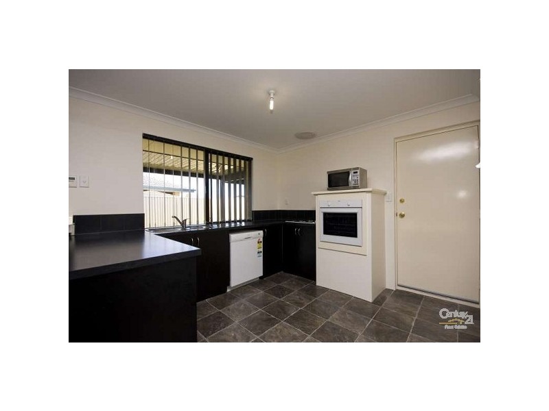 31 Jonquil Loop, Seville Grove WA 6112