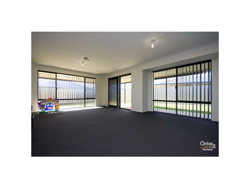 31 Jonquil Loop, Seville Grove WA 6112