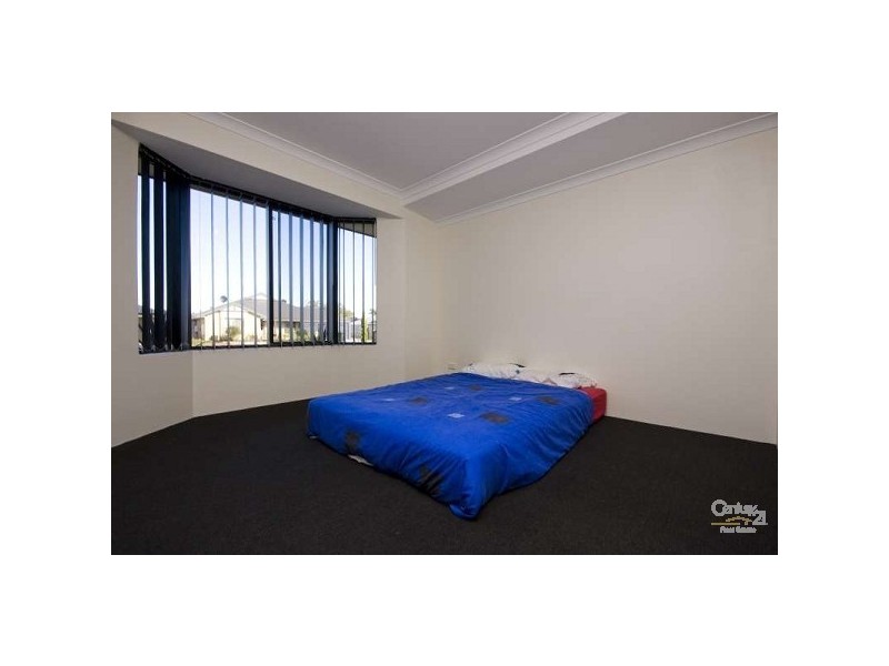 31 Jonquil Loop, Seville Grove WA 6112