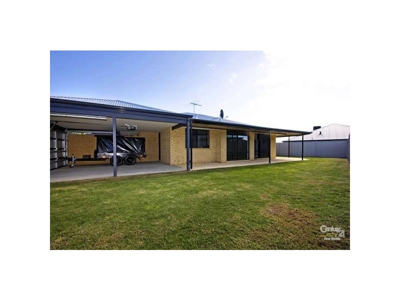 31 Jonquil Loop, Seville Grove WA 6112