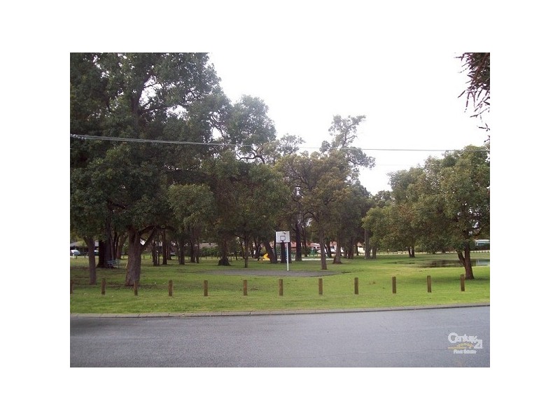 8 Drilby Way, Gosnells WA 6110