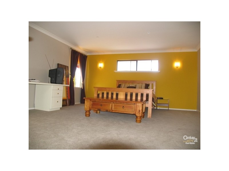 8 Drilby Way, Gosnells WA 6110