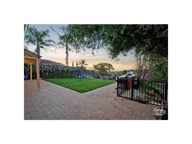 16 Hillside Road, Mount Richon WA 6112