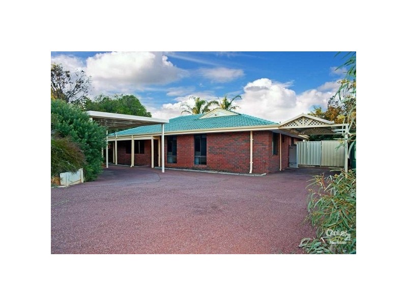16 Hillside Road, Mount Richon WA 6112