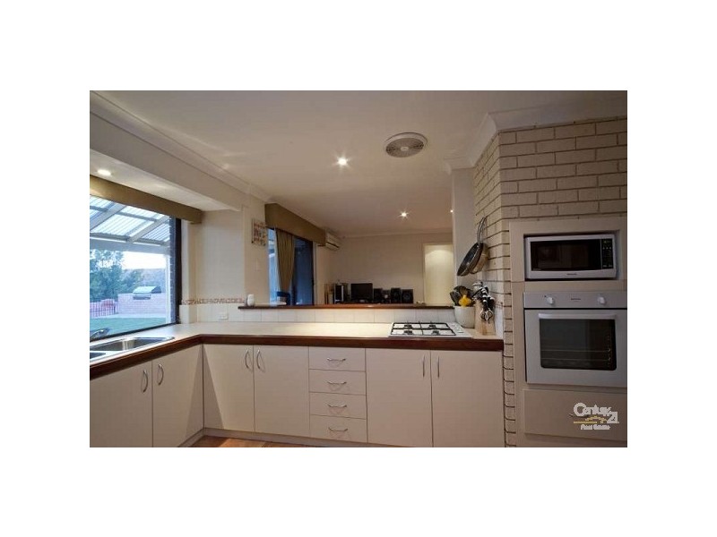 16 Hillside Road, Mount Richon WA 6112