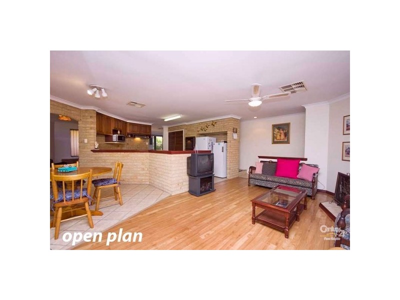 23 Merrifield Circle, Leeming WA 6149