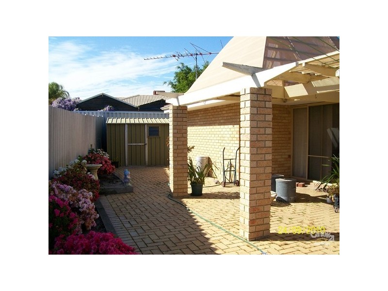 73 Merrifield Circle, Leeming WA 6149