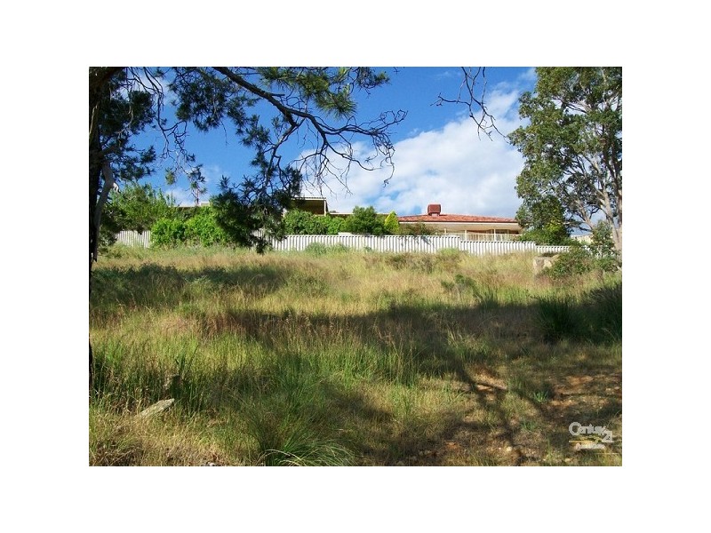 7 Derry Avenue, Mount Nasura WA 6112