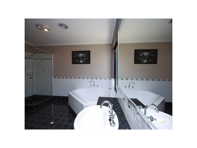 38 The Bridgeway, Canning Vale WA 6155