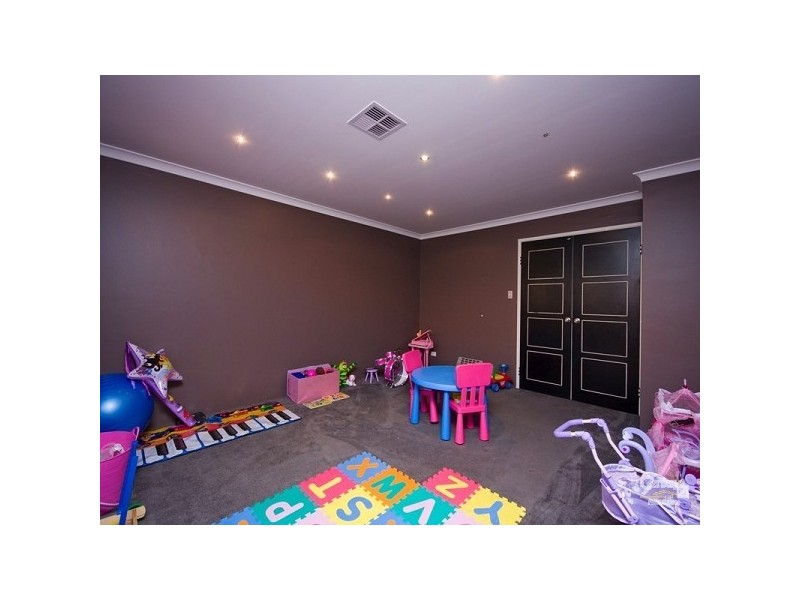 38 The Bridgeway, Canning Vale WA 6155