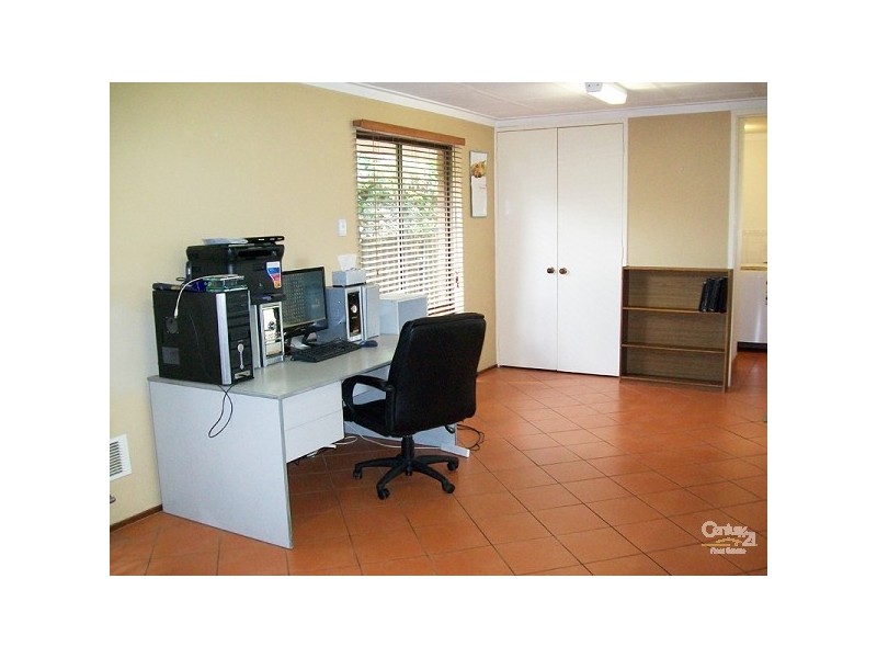 20 Hibbertia Crescent, Riverton WA 6148